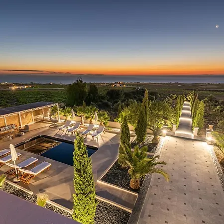 Leon (adults Only) Vourvoulos