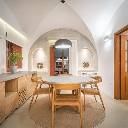 Leon (adults Only) Villa *