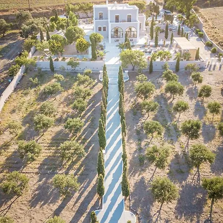 Leon (adults Only) Vourvoulos