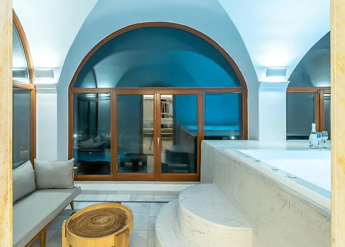 Leon (adults Only) Vourvoúlos