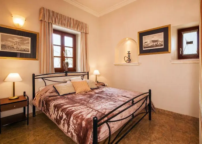 Villa Leon (adults Only)