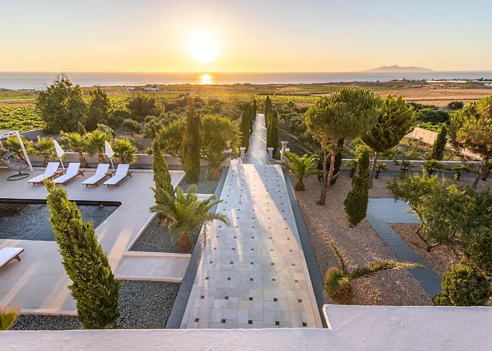 Leon (adults Only) * Vourvoulos