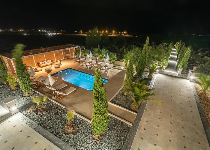 Villa Leon (adults Only) *