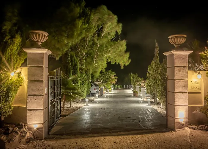 Leon (adults Only) *