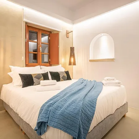 Leon (adults Only) Vourvoulos