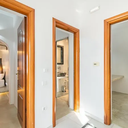 Leon (adults Only) Villa *